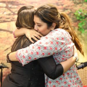 Priyanka Deshpande Instagram - @archanachandhoke Akka, when you asked me to be a guest on #avalumnaanum I thought it would be a casual catch up between two long time friends. By the end of shooting it became clearer than ever that I was sitting with one of the finest interviewers in the industry -- rarely have I felt such a range of emotions over the course of one chat. There were laughs, tears, jabs, and heartfelt wishes, and I left feeling supported, loved, heard and healed. Thank you for showing the world a #nofilters Priyanka. Thank you for this chance to share a slice of my life honestly with the world. I love you, I love you more, I love you most, I love you mostest and I hope this season of #AvalumNaanum is everything you want it to be❤️❤️
