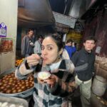 Priyanka KD Instagram - My happy place 😊….. #priyankakholgade #instagram #instagood #instalike #photography #photoshoot #photooftheday #kashi #varanasi #banaras #kashighat #assighat #ghat