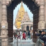 Priyanka KD Instagram - Let’s begin my BirthDay with family … every year I celebrated my birthday out of India with frnds , clubs , dance and whatever bull shit but Now i want celebrate like this #kashivishwanath #kashi #kashivishwanathtemple #varanasi #banaras #priyankakholgade #birthday #birthdaygirl #priyankakd