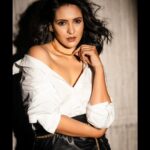 Priyanka Sarkar Instagram – …

@imsayandey 
@fashiondoctor_official 
@makeupbysumanganguly 
@moumitasani 
@abhireporting 
@bhaskar5100