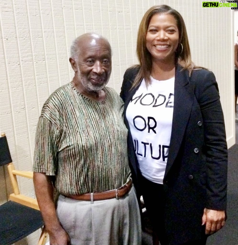 Queen Latifah Instagram - A TRUE GIANT HAS ASCENDED! MR CLARENCE AVANT! THANK YOU FOR YOUR KNOWLEDGE, GUIDANCE, BENEVOLENCE,AND LOVE. OUR LIVES AND CAREERS HAVE BEEN EXCEEDINGLY GREATER HAVING KNOWN YOU! THANK YOU AND YOUR AMAZING FAMILY. ❤❤❤❤❤❤❤👑👑👑👑👑👑👑🥂KEEP SMILING IN POWER🙏🏽