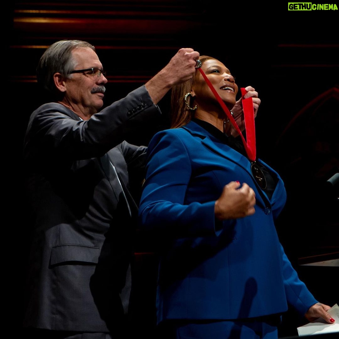 Queen Latifah Instagram – Thank you @hutchinscenter, it was an honor to ...