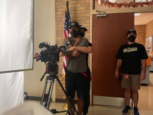 Quinta Brunson Instagram - Abbott season 2 finale tonight!

Thank you all for being with us for another wonderful season. Here’s some bts to celebrate :)

See ya later ✌🏾