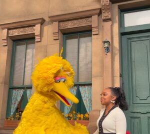 Quinta Brunson Instagram - Speechless.

 @sesamestreet #season54