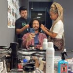 Rômulo Estrela Instagram - Trabalho novo rolando! Viver mais um personagem e contar mais essa história é uma satisfação que me preenche. Estamos rodando “Escola de Gênios Uma Aventura Perfecta” aqui em SP e logo mais nas telas de cinema. 🎬🎞️🎥🖤 São Paulo, Brazil