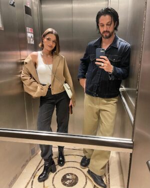 Rômulo Estrela Instagram - ontem no meio das filmagens aqui em sampa deu tempo de ir ver Bruninho no @thetownfestival. 🫶

✨ @cseventos
