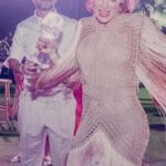 Rafa Brites Instagram - Repare na evolução das fotos… O casamento da @celinalocks e do @ronaldo foi perfeito, não só pq tudo estava lindo… mas pq tudo estava leve, feliz e dançante! É impressionante como a Celina tem esse dom, ser o ápice da chiqueza e bom gosto , mas nunca chegar perto da frescura ou ostentação.. Que o amor vença todos os dias e a vida de vcs tenha o gosto daquela pipoquinha doce