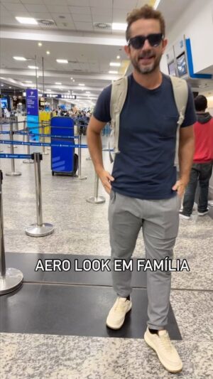 Rafa Brites Instagram - Aero look 
Sem mais…  As pobi das mães 
PS: Rocco #chateado pq não queria despachar os brinquedos ( que a gente sabe que ou vai perder no trajeto ou vamos ter que carregar ) mas ok… Ai falei: Posso filmar esse seu look lindo? Ele : Pode kkkkk 
E fez a pose 😂😂😂