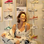 Rafa Brites Instagram – Fui convidada pela Nike para visitar a loja Nike Well Collective do shopping Iguatemi em São Paulo e já estou dando uma olhadinha para ver as novidades, tô em busca de umas roupas mais confortáveis de frio já que na semana que vem viajo… Mas sempre acabo desfocando e gostando de várias coisas.. Rs! 

😱 Ah, e está tendo uma promoção no mês de março por conta do Dia das Mulheres: quem vier nessa loja do Shopping Iguatemi, mostrar um print desse post e fazer uma compra de produtos você pode garantir uma bag exclusiva da Nike, gente, que presentão!

*Promoção válida até durarem os estoques na loja Nike Well Collective em compras (valor de acordo com as regras da loja).

@nike
#DiaDasMulheresNike
#publicidade

Fotografa: @thatilima___