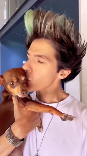 Rafa Polinesio Instagram - Sigo sintiendo que estás aquí @ppteamkoco #vuelaaltokoco
