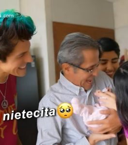Rafa Polinesio Instagram - Tío Rafa 💚💖 el mejor regalo de cumpleaños fue conocerla!! Gracias ALQUIMIA ✨ Vayan a ver el video de su llegada a la familia