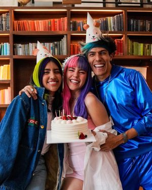 Rafa Polinesio Instagram - Cuando el entere me quede en shock y después… Aaaaaah voy a ser tío!!! 🤩
Estoy mega feliz, emocionado, todavía no me la creo!! Felicidades hermanita, estoy muy orgulloso, se que estará lleno de amor!! 
Ya quiero que nazca y enseñarle tantas cosas 👨‍🍼