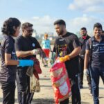 Raftaar Instagram - Thank you mere bhai @raftaarmusic for joining us today and making 264th week of @beachwarriorsindia strongest 💪✨️ #Earthday became even more special with your presence and motivation 💚✨️ Eagerly waiting for more such projects together 🤞 Love you Bhai 🧿🤗❤️ Juhu Koliwada