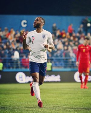 Raheem Sterling Instagram - Ten years ago on this very day, I made my debut for @england; something I’d dreamed about since I was a boy staring up at those Wembley arches from my back garden. Every muddy Sunday League match and gruelling training exercise led me to that moment, where I could stand up and proudly represent the Three Lions. 

Now here I am, ten years later, wearing number 10, heading into my third World Cup with the next generation of legends, and now it’s me holding the most caps...🤯 reality really can be crazier than dreams. 

The thing that stands out the most is our twelfth man: the fans. By our side with the energy and voice to lift us through every moment and power us up for every duel. I cannot wait to hit that stage again in an @england shirt 🏴󠁧󠁢󠁥󠁮󠁧󠁿🦁🦁🦁

Thank you everyone. Let’s go!!!!!!!