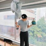 Rain Instagram - 우왕 ♥️미리 생일 축하 감사해요 좋은 작품도 보고 #쵝오#돈아님 의자임😎