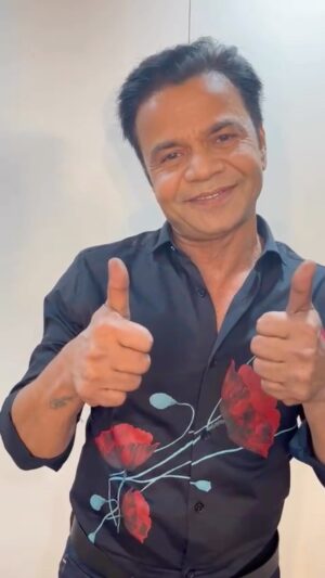 Rajpal Yadav Instagram - Eternally grateful for your love ❤️ 

#rajpalyadav #thankyou #birthdaywishes #gratitude