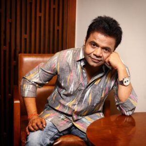 Rajpal Yadav Instagram - Iss baar caption aap hi bata do…📸

#rajpalyadav #instagood #instagram #picoftheday