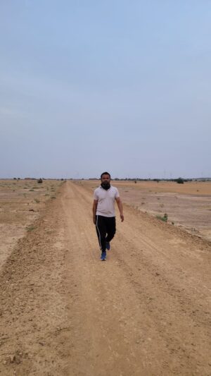 Rajpal Yadav Instagram - Some time for me time … ye bhi to zaroori hain na 

#rajpalyadav #instagood #shootlife #jaisalmer #rajasthan #instagram