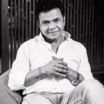 Rajpal Naurang Yadav Instagram - You may not control all the events that happen to you, but you can decide not to be reduced by them. - Maya Angelou #rajpalyadav #wednesdaywisdom #instagood #instagram