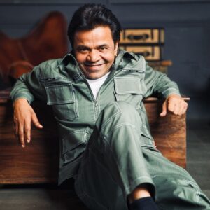 Rajpal Yadav Instagram - Peace begins with a smile 😊 

*Credits*
Styled by: @purvabansal5
Photographer: @akshayphotoartist
Muah: @tapsi_makeup
Outfit: @blamblack_clothing
Team: @greenlight__media