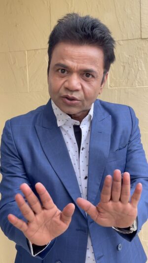 Rajpal Yadav Instagram - Hain ke nahin ? 

Stylist- @stylebyshrey
Makeup & Hair - 
@contour_by_bhavikagala 
Outfit - @dlabel X
@godiseliteshirts
Location - @theresortmumbai 
Team - @greenlight__media

#rajpalyadav #rajpaath #vanityvichaar