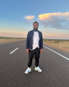 Rajpal Naurang Yadav Instagram - 📸 #evening #casual #rajpalyadav #jaisalmer #shootdiaries #sunset