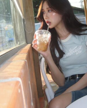 Ramida Jiranorraphat Instagram - Yumyummmm🍰🥤