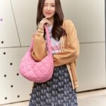 Ramida Jiranorraphat Instagram - Cuteness overload with a size of coolness.😎💕 #MLBQuiltedBags Discover more at th.mlb-korea.com #mlbthailand #mlbcrewsth
