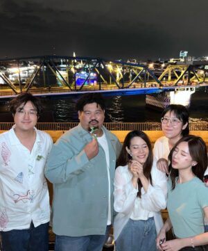 Ramida Jiranorraphat Instagram - My first ever MV!
Happy to be a part of this project
Thankyou for having me🤍

Music video out now!
YouTube: officialwhitemusic
#พักอิงซบ