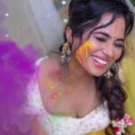 Ramya Pandian Instagram - Colors of joy, hues of laughter – celebrating Holi with every shade of happiness ♥️🤩😁 Outfit @dithi.studio Styling @vaaniraghupathy Photography @rajesh_raman Hair styling @mani_stylist_ #happyholi