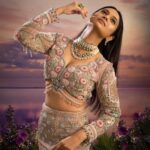 Ramya Pandian Instagram - Striking a pose to welcome the New Year 2024 – may it be a year filled with laughter, love, and unforgettable moments. Cheers to a beautiful journey ahead! 🌟📸 #newyear2024 #happynewyear Photography @anupamasindhia Outfit @zarigaibygitanjaliofficial MUA @wanitaz_artistry Jewellery @konikajewellery Decor @maitrievents Team @livingin24fps