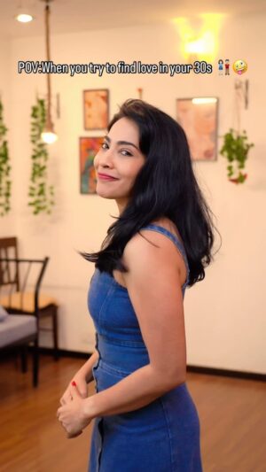 Ramya Subramanian Instagram - Adulting couldn’t get any more entertaining. 🙃🥹

#AaniyePudungavenam #Datingmyself 

Anybody relates to this?🙋🏻‍♀️
