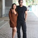 Ranbir Kapoor Instagram - #RanbirKapoor and #AliaBhatt get papped while at a promotional event for #Brahmastra 💥 #DevaDeva