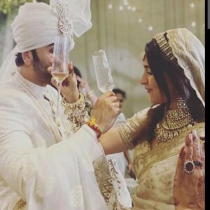 Ranbir Kapoor Instagram - Mr & Mrs Kapoor 💍❤ #RanbirAliaWedding #RanbirKapoor #AliaBhatt