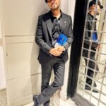 Randeep Hooda Instagram - #AboutLastNight Outfit- @nm_design_studio Stylist- @hitendrakapopara Assistant stylists- @tanyakalraaa @arshadjrofficial Managed by @panchalic @jelly_bean_ent HMU@renukapillai_official #pankaj PR @studiounees @planetmediapr