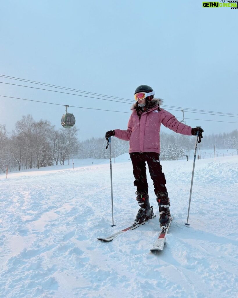 Ranee Campen Instagram - Ski trip ❌ Ski ทิพย์ 💯 #nekkogotohokkaido