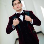Rangga Azof Instagram - 🕺🏻 . Suit by @sasdesigns @rakeshd18 Styled @wanda_haraa 📸 : @snap.nuel