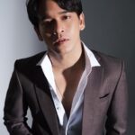 Rangga Azof Instagram - #STARRING : @azofrangga Photographer : @winstongomez #winstongomez MUA : @ryanogilvy Fashion stylist : @wanda_haraa Studio : @11.11studiojakarta #1111studiojakarta Hairstylist : @ichanaahair Outfit : @sasdesigns Asst Mua : @jimmi.panai Talent Management : @ciriasani