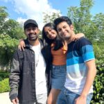 Rannvijay Singha Instagram - Season 3 #mismatched, First day of shoot for me. In the past 2 seasons we have become family, waiting to meet all these crazy amazing beings to create a great season and awesome memories too! We have had good times and we are grateful for them and thankful for all the love we have received. God has been kind and hopefully will continue to be! To another one 🥂. #satnamwaheguru 🙏🏼🌑