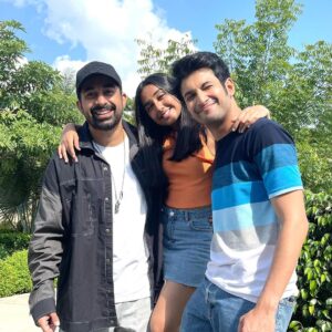 Rannvijay Singha Instagram - Season 3 #mismatched, First day of shoot for me.
In the past 2 seasons we have become family, waiting to meet  all these crazy amazing beings to create a great season and awesome memories too!
We have had good times and we are grateful for them and thankful for all the love we have received.
God has been kind and hopefully will continue to be!
To another one 🥂.
#satnamwaheguru 🙏🏼🌑