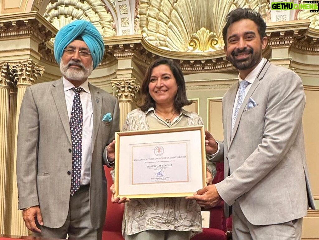 Rannvijay Singha Instagram - I’m filled with gratitude, receiving this award. We were invited to the Parliament of Victoria, Melbourne for this ceremony. The fact that my parents were there with me was just amazing! Our family is very patriotic. As we are from an army family everything we do is first in service for the country, and everything we do or achieve is dedicated to our country. #jaihind🇮🇳 Everything @harmansingha and I achieve or do is possible because of the love and support of our family, teachers , friends and people who loves us. Thanks to all of you🙏🏼 Very grateful for all the love that I have received from all of you 🙏🏼, thanks for being part of my journey since 2003. Thankyou @matthewguymp for giving ur precious time to my family and me. We are super impressed by your humility and ease of connecting to people. I’m in the middle of my journey, will continue to work hard and get better at everything I do. I wish @priankasingha and the kids were here too for this but they are always with me. ❤️ #satnamwaheguruੴ 🙏🏼🌑