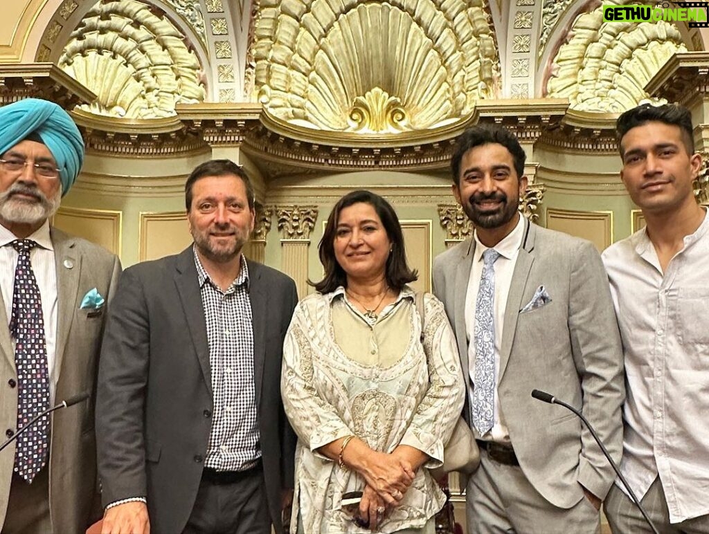 Rannvijay Singha Instagram - I’m filled with gratitude, receiving this award. We were invited to the Parliament of Victoria, Melbourne for this ceremony. The fact that my parents were there with me was just amazing! Our family is very patriotic. As we are from an army family everything we do is first in service for the country, and everything we do or achieve is dedicated to our country. #jaihind🇮🇳 Everything @harmansingha and I achieve or do is possible because of the love and support of our family, teachers , friends and people who loves us. Thanks to all of you🙏🏼 Very grateful for all the love that I have received from all of you 🙏🏼, thanks for being part of my journey since 2003. Thankyou @matthewguymp for giving ur precious time to my family and me. We are super impressed by your humility and ease of connecting to people. I’m in the middle of my journey, will continue to work hard and get better at everything I do. I wish @priankasingha and the kids were here too for this but they are always with me. ❤️ #satnamwaheguruੴ 🙏🏼🌑