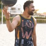 Rannvijay Singha Instagram - Join @flipkarthealthplus and me on World Heart Day, for the Sweat It Challenge. Give your heart the love and care it deserves, get your sweat on and share your Sweat It selfie on Instagram using the #HeartYourHeart and tag @flipkarthealthplus. What’s more? The first 20 entries stand a chance to win ₹500 in your Flipkart Heath+ wallet! #LetsGetSweating #HeartYourHeart #WorldHealthDay #HeartHealth #FlipkartHealthPlus T&C applied #collaboration