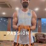 Rannvijay Singha Instagram - Let’s gooooo💪🏼💪🏼💪🏼 Keep at it. Everyday. Just show up. #stayactive #stayfit #trainhard #discipline #passion #focus