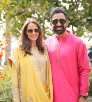 Rannvijay Singha Instagram - The lyrics in the beginning explain us perfectly!
Happy birthday @priankasingha , love u loads and loads my crazy wife! 
Have a super duper year, the kids and I are so grateful for you and we appreciate all that you do for us. 
#satnamwaheguru 🙏🏼🌑