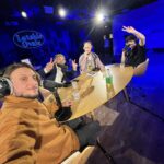 Raphaël Carlier Instagram - Suite à vos nombreux messages (merci) et l’envie d’en refaire, La Table Ovale est de retour sur YouTube & @spotifyfrance 😍 On est trop heureux de pouvoir refaire ce format et ça reprend aujourd’hui avec Joyca et Cyrus North sur le thème de « la recherche du bonheur ». La vidéo est sur notre chaîne YouTube dès maintenant et en audio sur Spotify, puis dans quelques jours vous retrouverez les réponses aux questions que vous avez posées sur Twitter/Insta en audio + vidéo uniquement sur Spotify. La TABLE OVALE