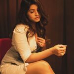 Rasika Sunil Instagram - Last one from this look ❤️❤️😎 @a.la.modebyakanksha @nikita_kumavat_makeovers @mirrorcraftbynamit @sorayaajewels_