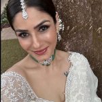 Raveena Tandon Instagram - Wedding whites ….🤍