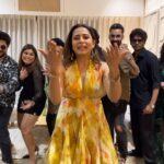 Ravi Dubey Instagram - Well this was our 16th take 😂😂 @prakulverma @rakheeverma18 @theartofmakeupltd