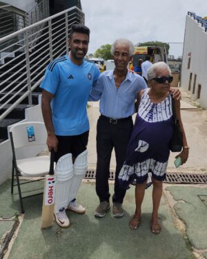 Ravichandran Ashwin Instagram - With the great man. “Sir Gary Sobers”. 

These venues in the Carribean bring back memories of all those Indian tours I tuned into in the 90’s and early 2000’s.

I met Sir Viv at Antigua last time and this time I had the honour of meeting Sir Gary at his own back yard 
“The Kensington oval”. 

Truly blessed 🤩🤩🙏